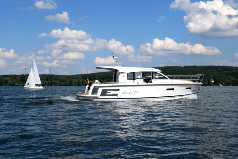 Electric Nimbus boat driving in the ocean